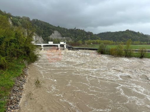 Il Tanaro in piena ieri a Clavesana Il Tanaro in piena ieri a Clavesana