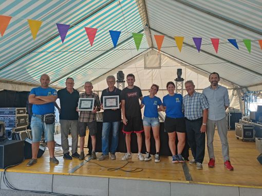 Premiati gli ex dirigenti del circolo ACLI di Roata Canale Premiati gli ex dirigenti del circolo ACLI di Roata Canale