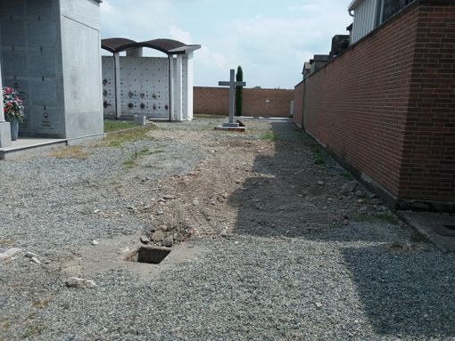 L'interno del cimitero di Scarnafigi L'interno del cimitero di Scarnafigi