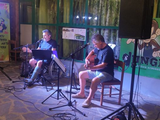 Ludica, risate e comunità all’Osteria Montebellina di Alba per sostenere "un progetto che parla alla città" Ludica, risate e comunità all’Osteria Montebellina di Alba per sostenere "un progetto che parla alla città"