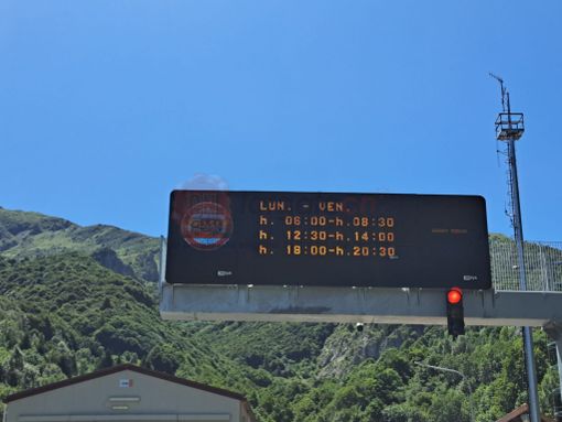 Tenda bis: da lunedì e fino al 5 dicembre si torna alle fasce orarie. Nei fine settimana rimane l'apertura dalle 6 alle 21