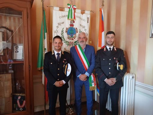 Il sindaco con Bovero a sinistra e Pirillo a destra Il sindaco con Bovero a sinistra e Pirillo a destra