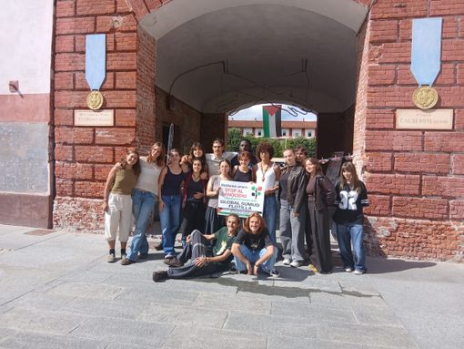 Studenti al Quartiere uniti per dire Stop al genocidio di Gaza Studenti al Quartiere uniti per dire Stop al genocidio di Gaza