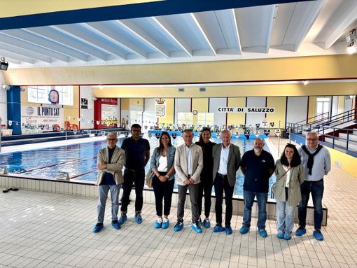 Piscina di Saluzzo: rimessa a nuovo e inaugurata questa mattina la vasca interna