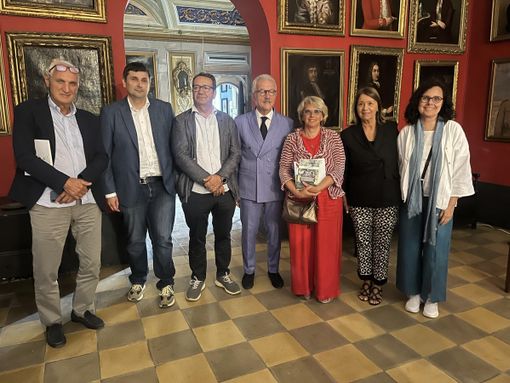 Da SX: Silvio Barbero, Massimo Torchio, Pasquale Cantoro, Silvio Artusio Comba, Giovanna Quaglia, Rosalia Montefusco, Giuseppina Casucci. Da SX: Silvio Barbero, Massimo Torchio, Pasquale Cantoro, Silvio Artusio Comba, Giovanna Quaglia, Rosalia Montefusco, Giuseppina Casucci.