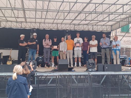 TENNIS / Sul palco della Mostra del Fungo di Ceva la premiazione della Tanaro Cup