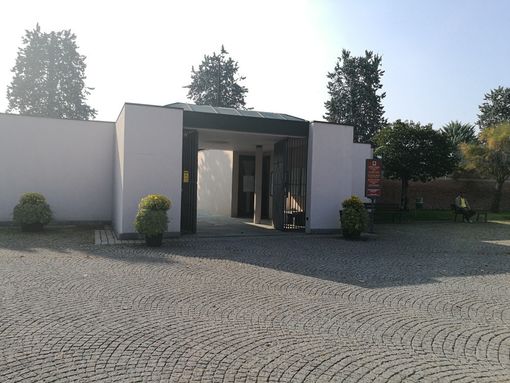 Bra, cimitero urbano: parziale smantellamento Campo D Bra, cimitero urbano: parziale smantellamento Campo D