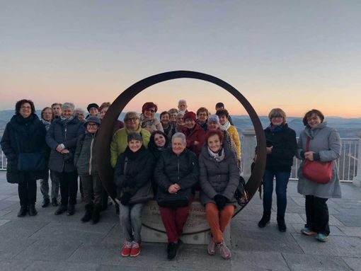 Un Natale di sorrisi e condivisione per gli “Anziani.com”