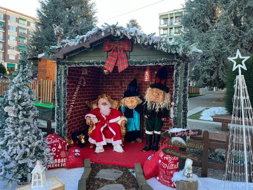 Continua la “Magia del Natale” a Cuneo in piazza Europa Continua la “Magia del Natale” a Cuneo in piazza Europa