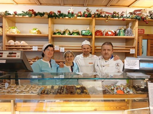 Dopo quarant'anni Chiusa di Pesio saluta "Il Fornaio Garelli" Dopo quarant'anni Chiusa di Pesio saluta "Il Fornaio Garelli"