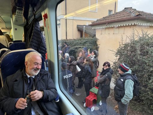 Giuseppe Arena , su un treno della Compagnia Arenaways