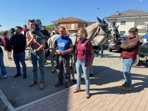 Il Paradriving arriva a Genola, una tappa che unisce tutto il paese