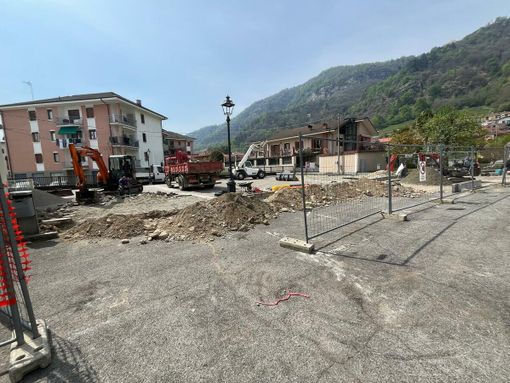 Un cantiere a Revello Un cantiere a Revello