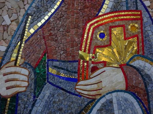 Particolare del mosaico di Rupnik, Santuario della Madonna dei Fiori di Bra Particolare del mosaico di Rupnik, Santuario della Madonna dei Fiori di Bra