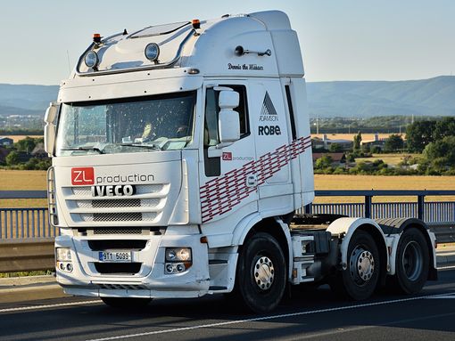 Comprare un camion usato: quali fattori considerare per fare un acquisto oculato