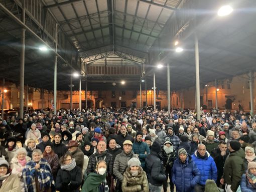 Immagine di una manifestazione organizzata prima dell'ordinanza sull'obbligo di indossare le mascherine all'aperto nel centro di Cuneo Immagine di una manifestazione organizzata prima dell'ordinanza sull'obbligo di indossare le mascherine all'aperto nel centro di Cuneo