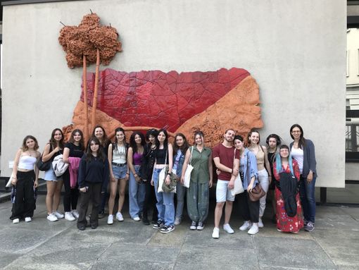 Alba, a scuola una settimana in più per dedicarsi a creatività e arteterapia Alba, a scuola una settimana in più per dedicarsi a creatività e arteterapia