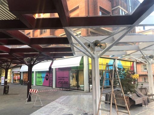 Dall'agognata Casa Bianca all'area Besio: l'americano Mitt Romney investe a Mondovì (FOTO) Dall'agognata Casa Bianca all'area Besio: l'americano Mitt Romney investe a Mondovì (FOTO)