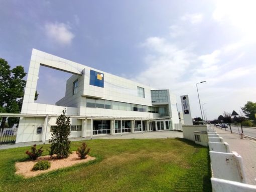 La sede di Banca di Cherasco, a Roreto di Cherasco