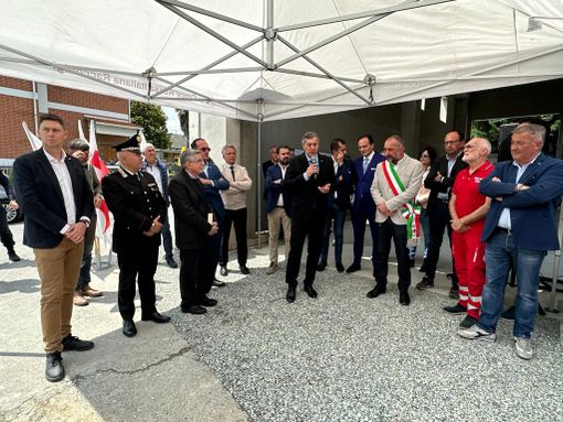 Alberto Cirio posa la “prima pietra” per la nuova sede della Croce Rossa a Barge Alberto Cirio posa la “prima pietra” per la nuova sede della Croce Rossa a Barge