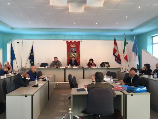 Ultimo consiglio comunale a Borgo San Dalmazzo per la Giunta Beretta. Approvato il consuntivo 2016