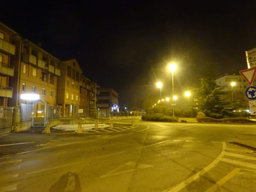 La rotonda di viale della Costituzione, dove la donna è stata soccorsa