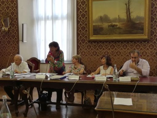 Guidava con un tasso alcolemico sei volte oltre il limite, patente ritirata a Bra Guidava con un tasso alcolemico sei volte oltre il limite, patente ritirata a Bra