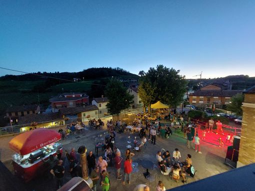 Un'edizione passata della festa di San Giuseppe di Castagnito Un'edizione passata della festa di San Giuseppe di Castagnito