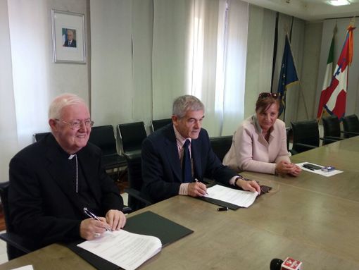 Chiamparino al Governo: "Necessario fissare salario minimo garantito" Chiamparino al Governo: "Necessario fissare salario minimo garantito"