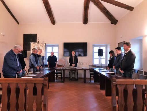 Il minuto di raccoglimento in Consiglio comunale