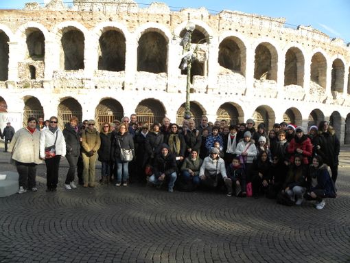 L'Avis Cherasco in gita ai mercatini di Natale di Bussolengo e Verona