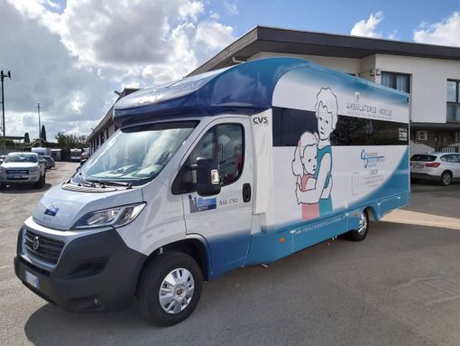 L'ambulatorio mobile donato all'Asl dalla Fondazione Nuovo Ospedale