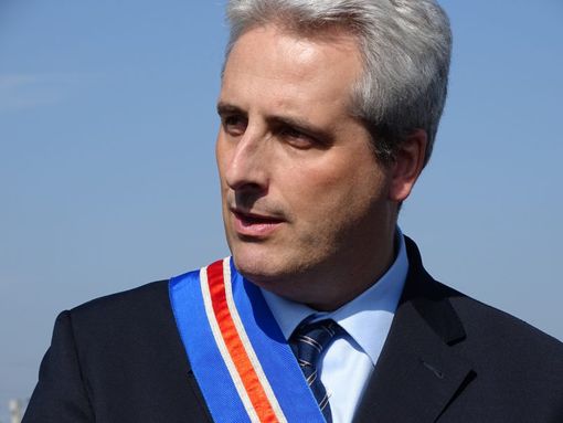 "L'acqua è un bene comune e la sua gestione deve rimanere in mano pubblica" "L'acqua è un bene comune e la sua gestione deve rimanere in mano pubblica"