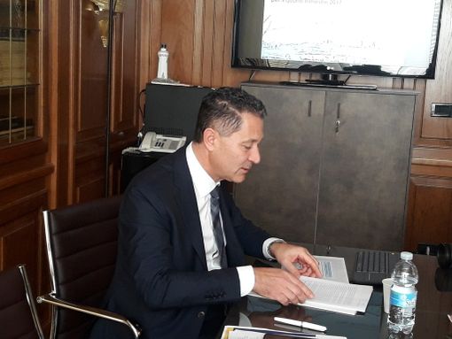 L’appello di Mauro Gola (Confindustria) alle famiglie degli studenti diventa un caso nazionale L’appello di Mauro Gola (Confindustria) alle famiglie degli studenti diventa un caso nazionale