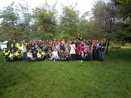 Cuneo: oltre cento ragazzi per "Puliamo il Parco"