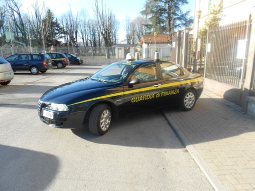 Vendeva alcolici a minorenni: sanzionato gestore di un locale del saviglianese Vendeva alcolici a minorenni: sanzionato gestore di un locale del saviglianese