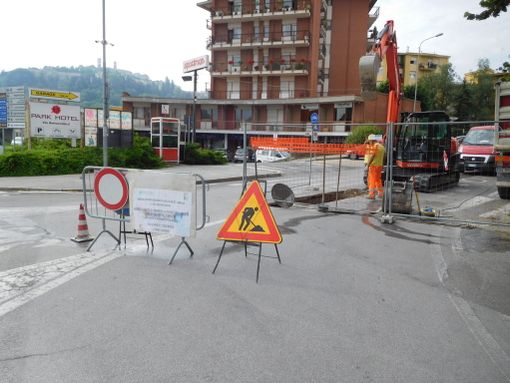 Mondovì, lavori del traverso in via Luigi Einaudi: chiusura programmata entro i "Doi Pass"
