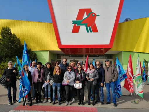 Troppi Conad in Granda, sull’acquisizione di Auchan Cuneo si dovrà pronunciare l’antitrust: 180 lavoratori coinvolti, lunedì è di nuovo sciopero Troppi Conad in Granda, sull’acquisizione di Auchan Cuneo si dovrà pronunciare l’antitrust: 180 lavoratori coinvolti, lunedì è di nuovo sciopero