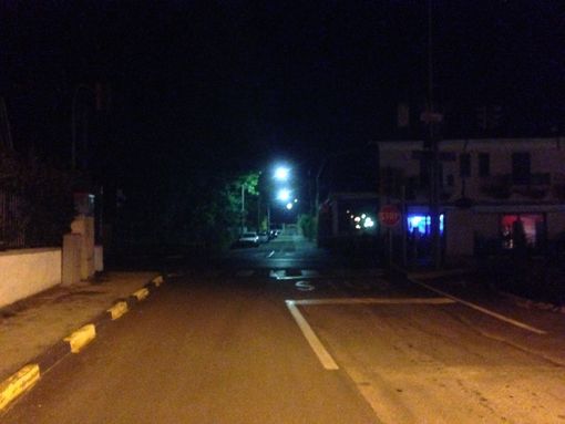 Il semaforo di via Matteotti spento