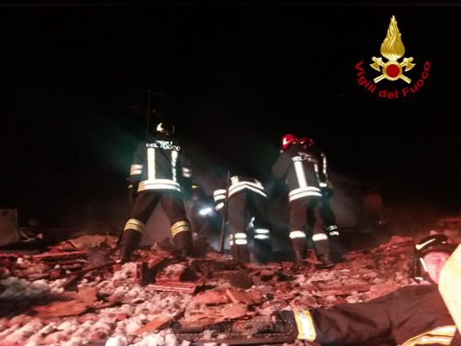 I Vigili del fuoco al lavoro I Vigili del fuoco al lavoro