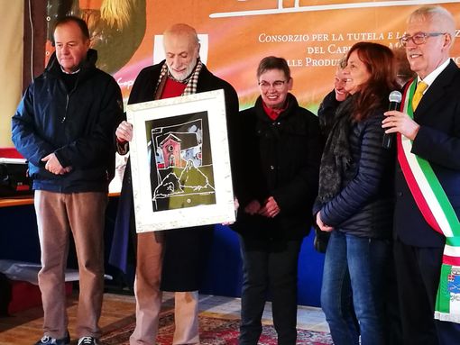 La consegna del Cappone d'Oro a Carlin Petrini e il taglio del nastro della Fiera regionale La consegna del Cappone d'Oro a Carlin Petrini e il taglio del nastro della Fiera regionale
