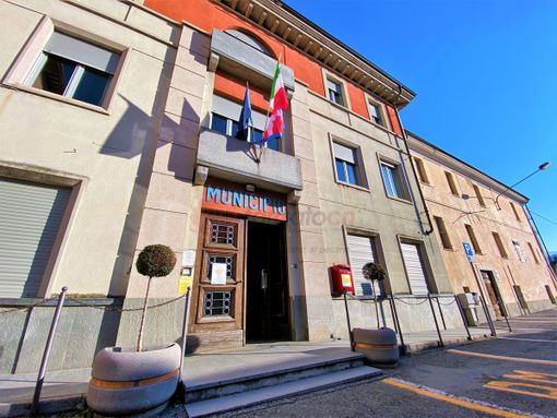 Il Municipio di Paesana Il Municipio di Paesana