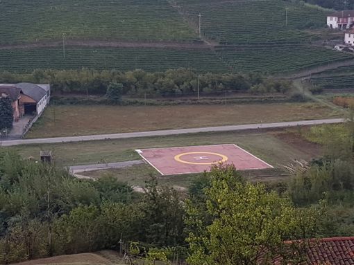 Tutto pronto per il collaudo notturno della pista dell'elisoccorso di Cossano Belbo