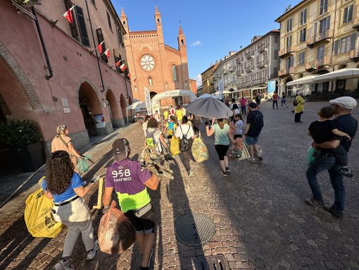 Proseguono gli appuntamenti di "plogging" ad Alba: appuntamento in frazione Scaparoni