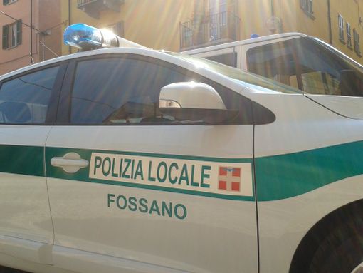 Fossano: scippo in centro storico, denunciato a piede libero un uomo Fossano: scippo in centro storico, denunciato a piede libero un uomo
