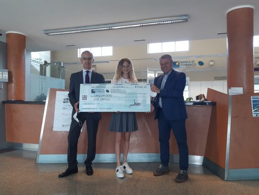 Banca di Cherasco premia i figli di soci e dipendenti con un mese di studio all'estero Banca di Cherasco premia i figli di soci e dipendenti con un mese di studio all'estero