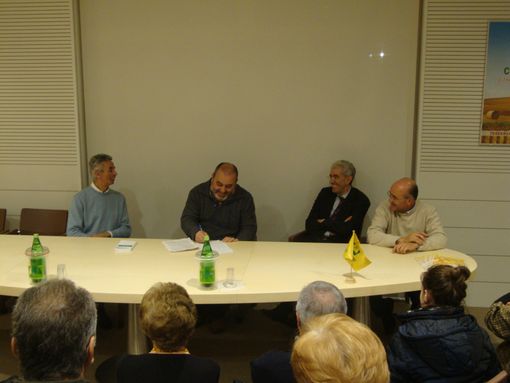 Cuneo, presentato il libro sugli "Eroi silenziosi della Granda" Cuneo, presentato il libro sugli "Eroi silenziosi della Granda"