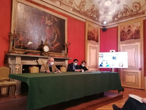 Fossano: passi verso la normalità con i mercati e la consegna del materiale per la raccolta differenziata Fossano: passi verso la normalità con i mercati e la consegna del materiale per la raccolta differenziata