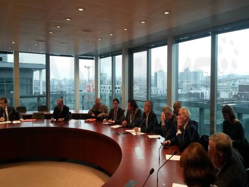 Un momento della riunione di Parigi