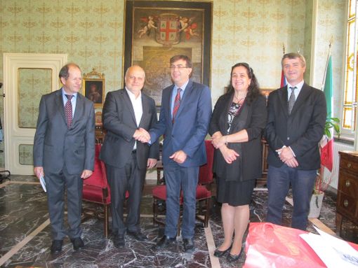 Alba: il Sindaco Maurizio Marello ha accolto in Comune il Sindaco di Corteno Golgi Martino Luigi Martinotta